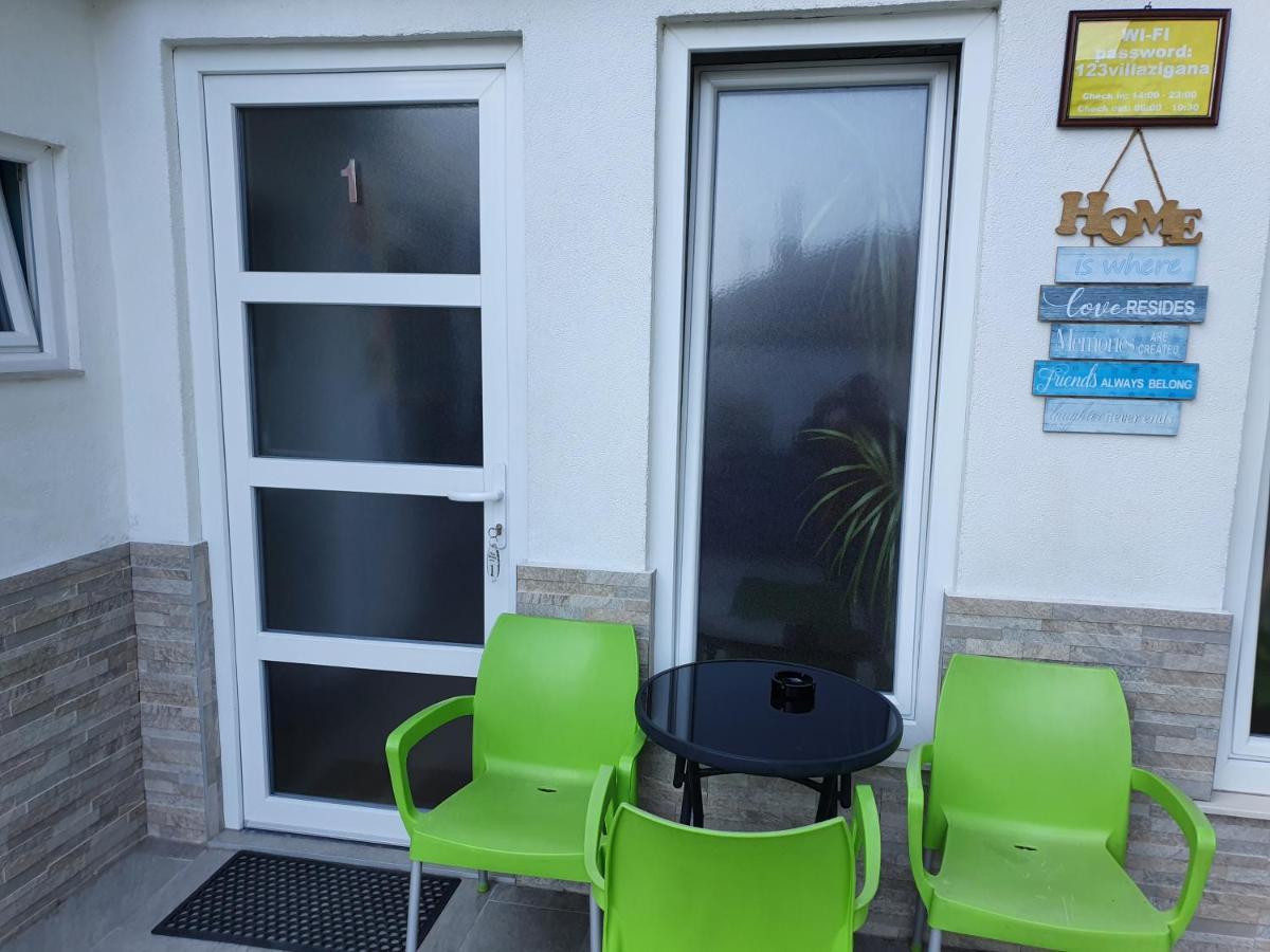 Family Apartment Near Old Town โมสตาร์ ภายนอก รูปภาพ